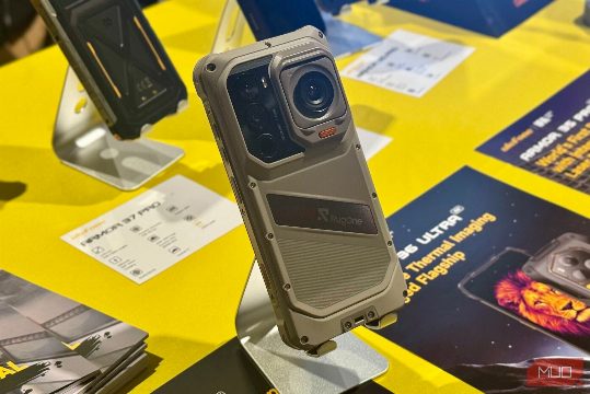 A $999 Android phone with a detachable GoPro inside just won an IFA innovation award
