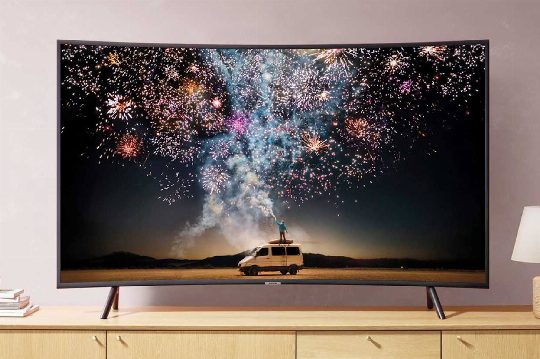 Curved TVs were supposed to be the future of home entertainment — here's exactly why they disappeared