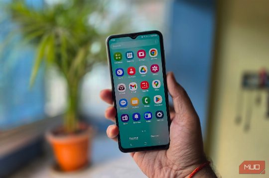 I audited my Samsung's pre-installed apps and immediately disabled these — my phone felt lighter after