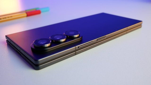 Samsung pode dobrar velocidade do carregamento sem fio nos próximos Galaxy; entenda
