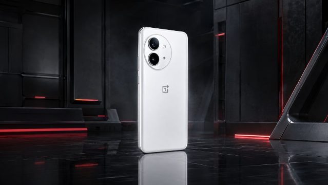OnePlus 16 entra em testes com uma enorme bateria de 9.000 mAh