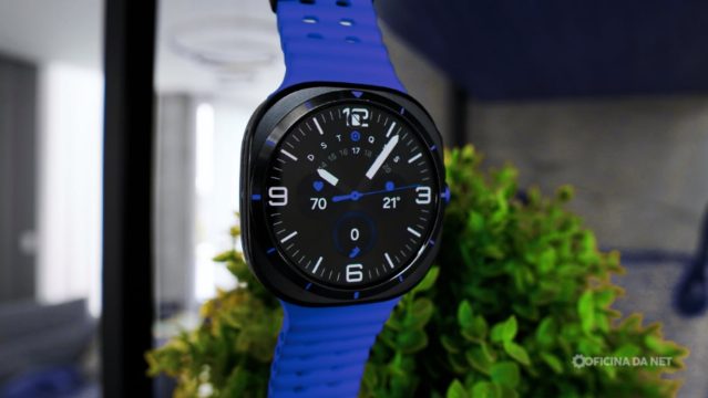 Galaxy Watch Ultra 2 vaza na cor azul antes do lançamento