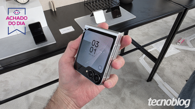 Galaxy Z Flip 7 FE segue abaixo do preço para quem busca celular dobrável