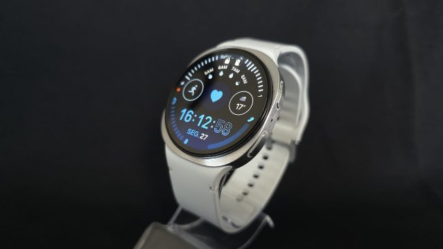 Galaxy Watch 7 e Watch 8 recebem nova atualização do Wear OS