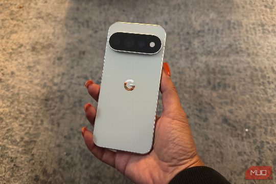 I installed this app and finally made my Pixel 11's useless LED array worth having