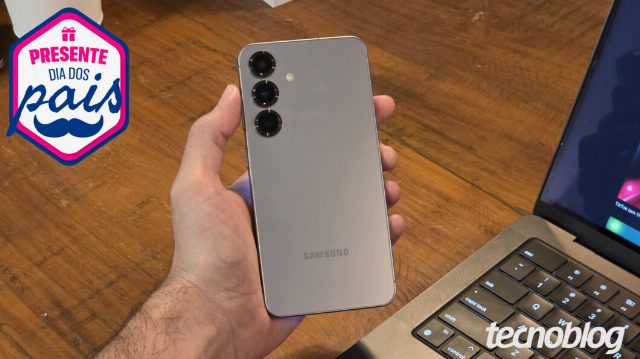 Galaxy S25 (256 GB) sai pela metade do preço em oferta para o Dia dos Pais