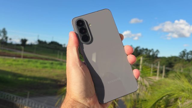 Galaxy A57 5G entra na fila e começa testar a One UI 9 com Android 17