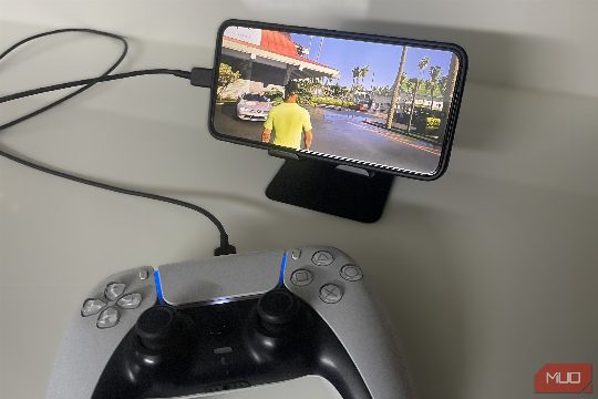 Android 17’s new foldable gaming mode fixes the biggest issue with mobile gaming