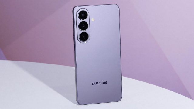 Galaxy S26 recebe terceira beta da One UI 9 com várias correções de bugs