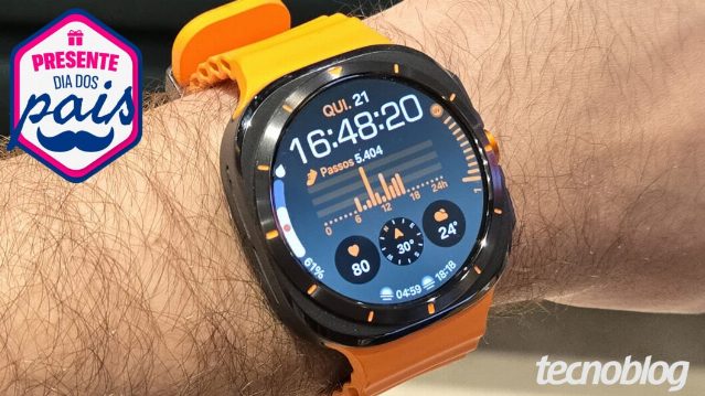 Galaxy Watch Ultra com tela AMOLED despenca 67% em oferta de Dia dos Pais