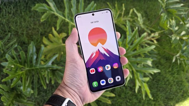 Galaxy A56 pode receber beta da One UI 9.0 com Android 17 em breve