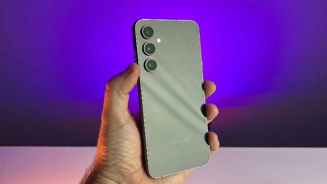 Samsung libera patch de segurança de agosto para Galaxy S23 FE
