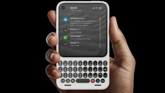 Esta é a 1ª demo do Clicks Communicator, celular Android estilo “BlackBerry”
