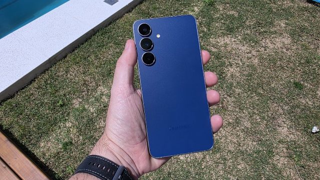 Galaxy S25 FE recebe segunda beta da One UI 9; veja o que muda