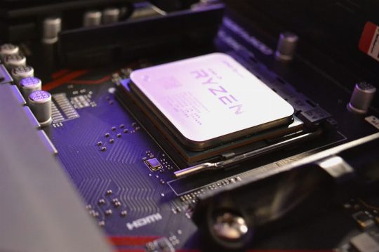 I benchmarked a 5-year-old AMD APU against modern integrated graphics and the results surprised me